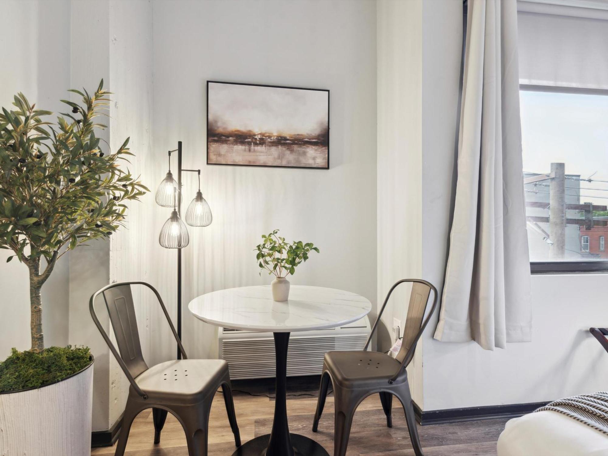 Large 3Br Apts & Studios, Free Parking, Gym, Game Room Filadelfia Habitación foto